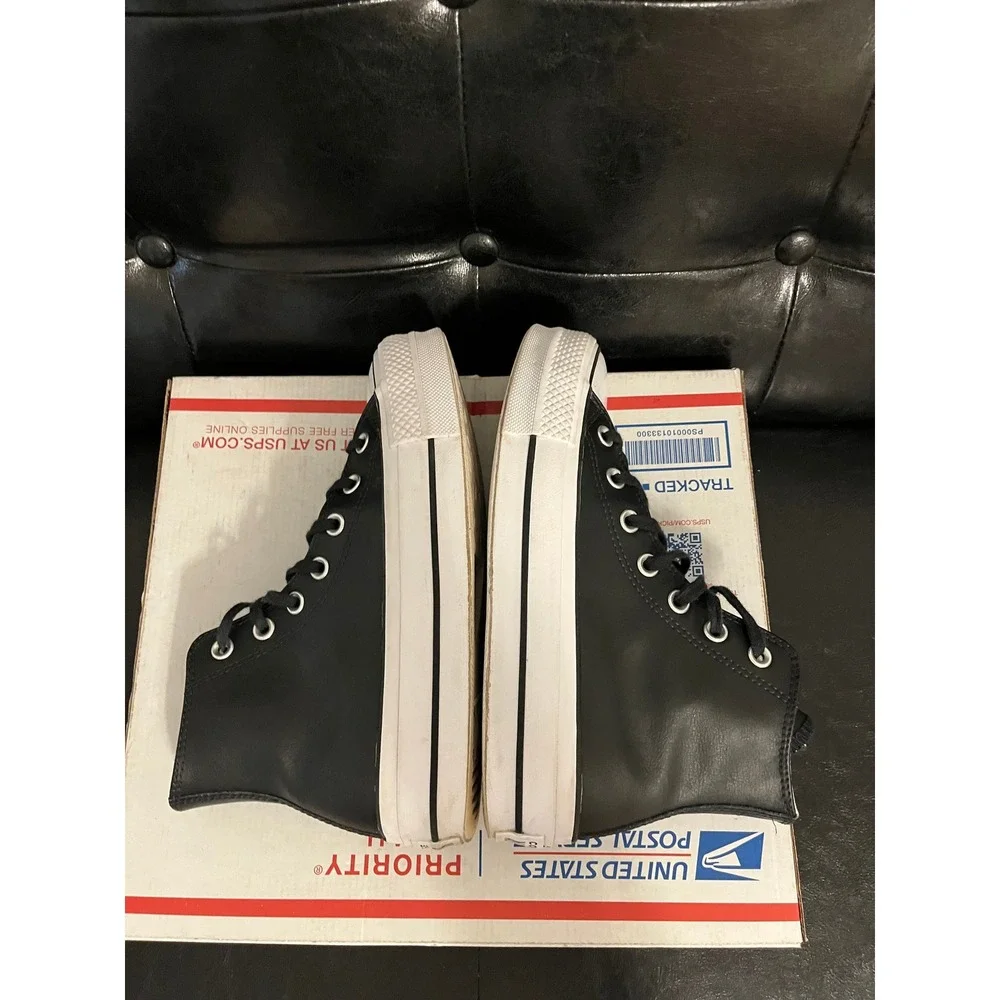 Converse Chuck Taylor All Star Lift Leather Platform